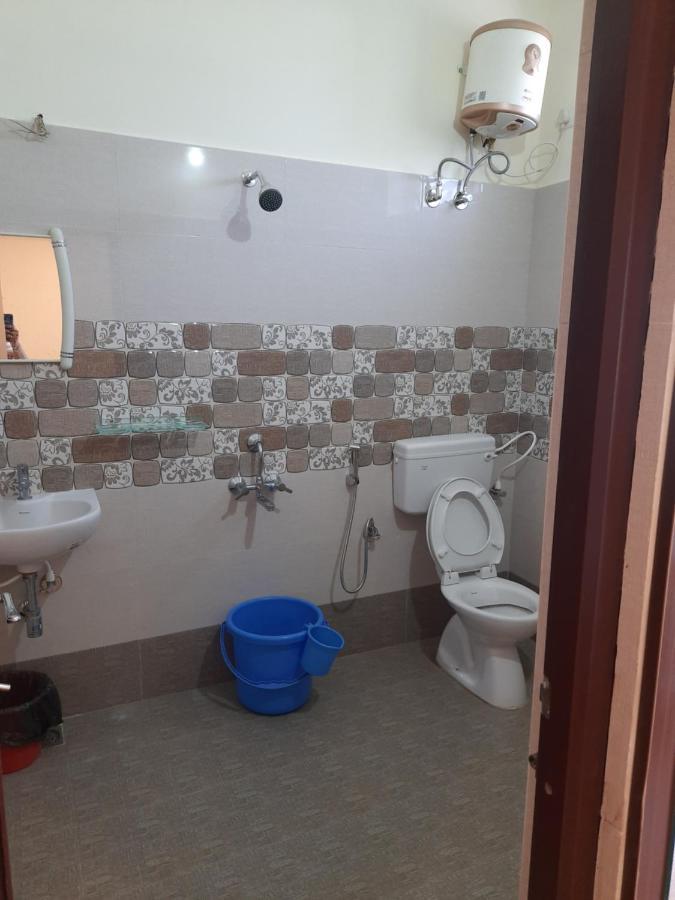 Grk Residency Hotel Guduvancheri Bagian luar foto